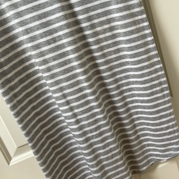 Michael Kors Grey and White Striped T-Shirt Dress size medium - Picture 8 of 8
